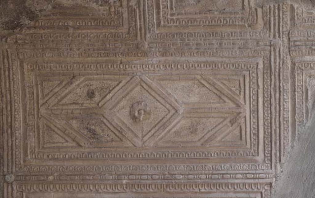 Herculaneum, April 2018. Detail of stucco from vaulted ceiling of arch. Photo courtesy of Ian Lycett-King. Use is subject to Creative Commons Attribution-NonCommercial License v.4 International.