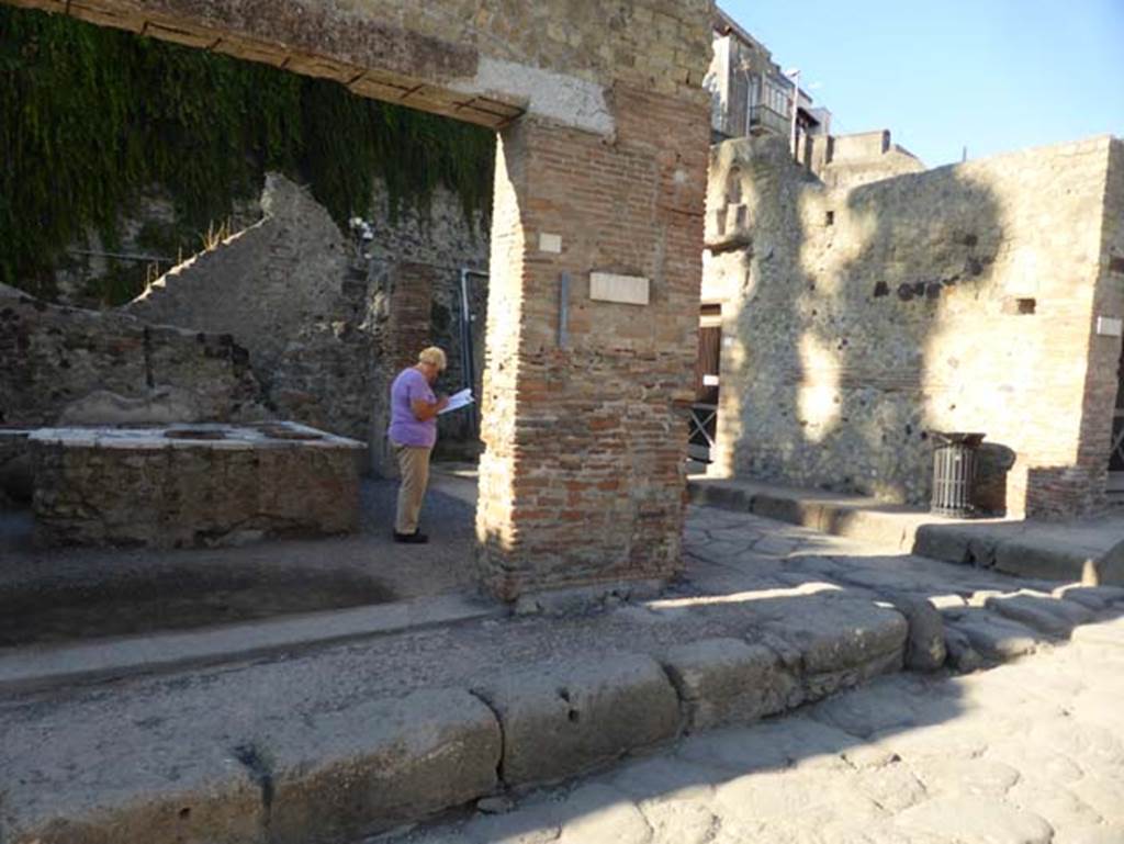 II.6 Herculaneum, on left, September 2015. Looking north-west towards junction with Decumanus Inferiore, from Cardo III Inferiore. 


