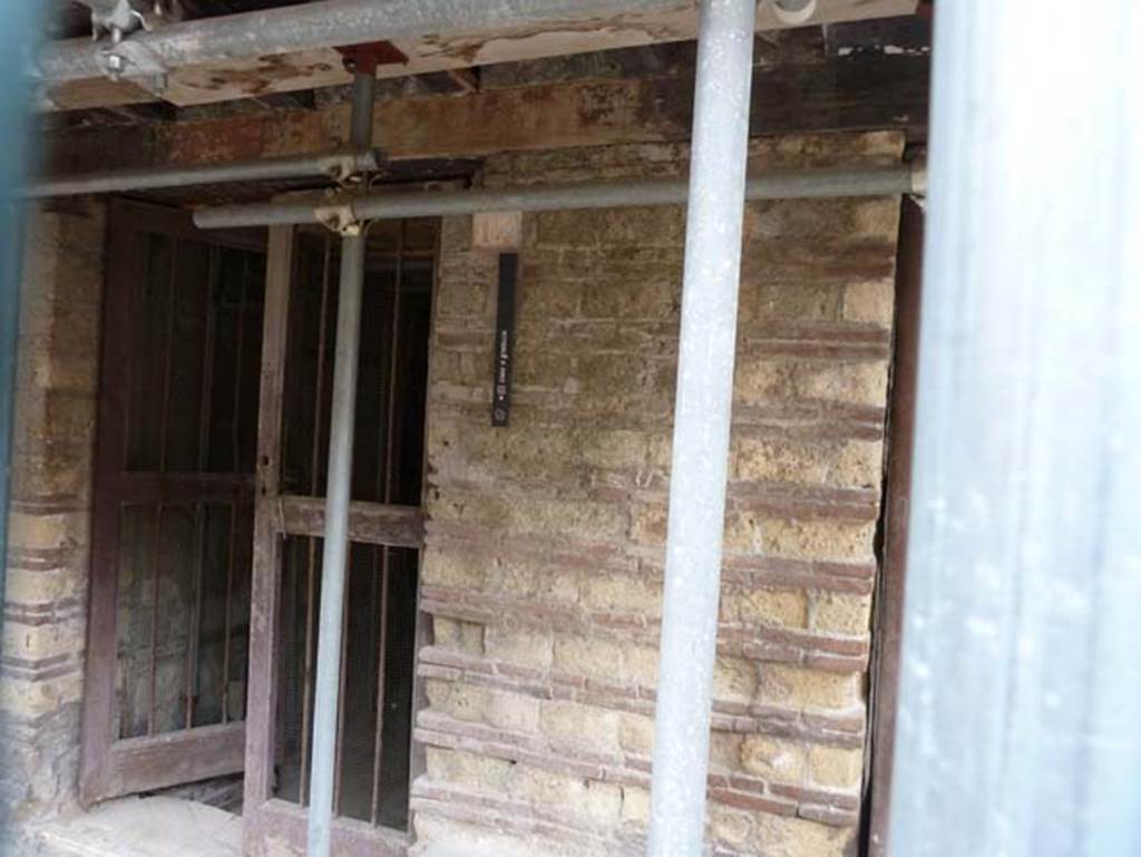 Ins. III 14, Herculaneum, May 2015. Looking south-west towards entrance doorway.