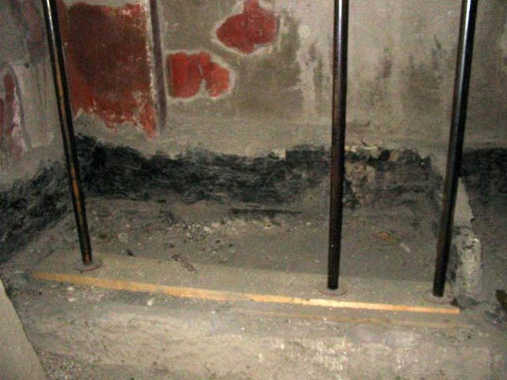 III.14, Herculaneum. May 2003. Room 2, looking towards east wall and north-east corner.
Photo courtesy of Nicolas Monteix.