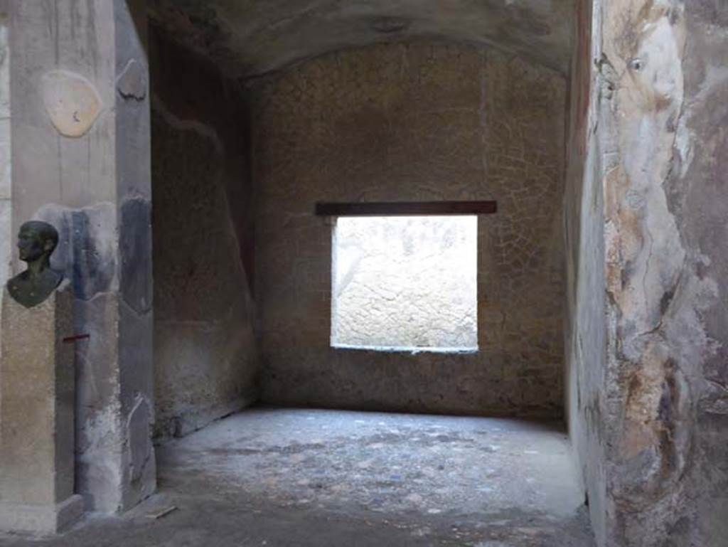 III.16, Herculaneum, October 2014. Room 4, looking west into tablinum, from atrium. Photo courtesy of Michael Binns.