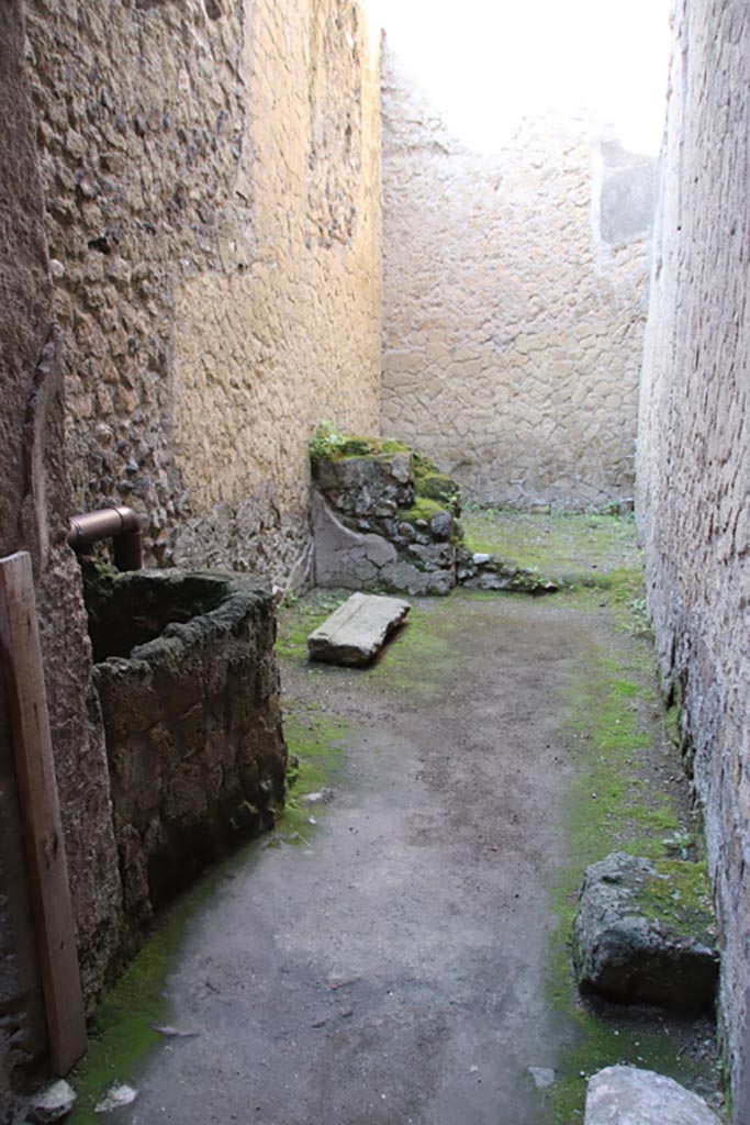 III 16, Herculaneum, October 2022. 
Room 5, looking west through doorway. Photo courtesy of Klaus Heese.


