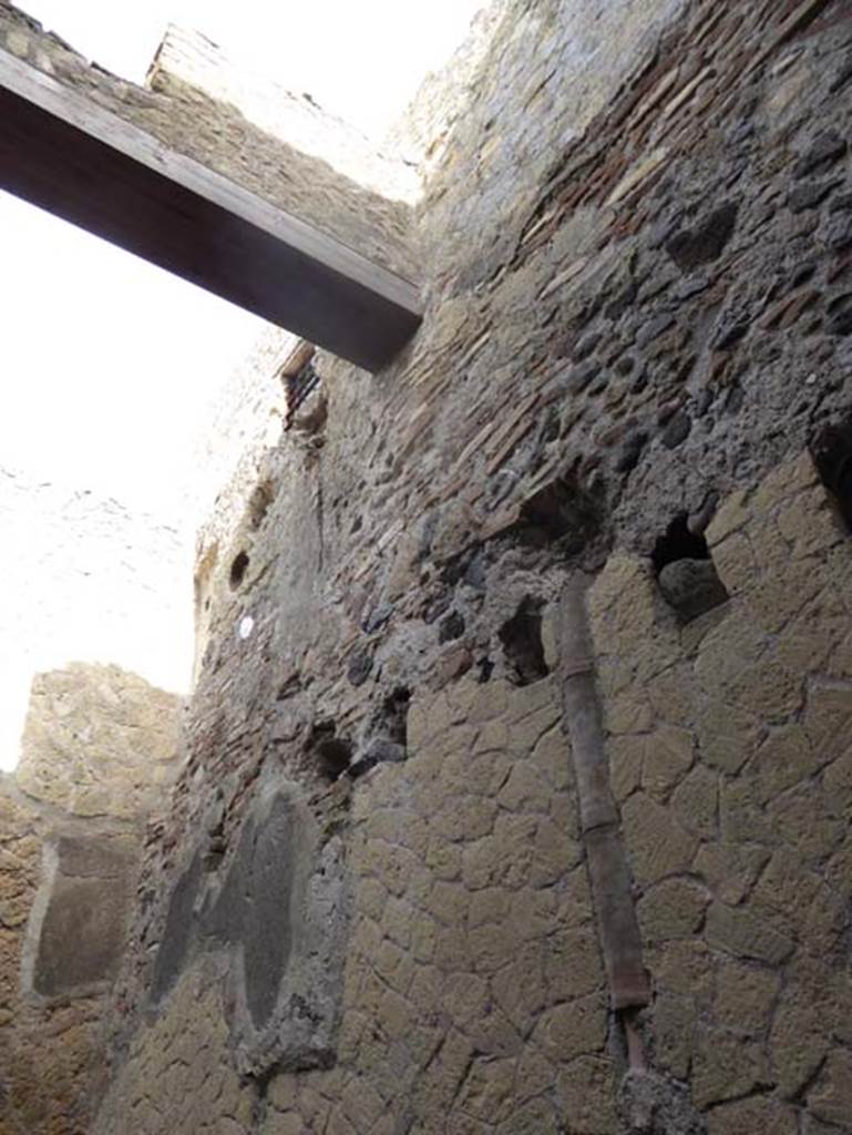 III.16, Herculaneum, October 2014. Room 5, south wall, looking east from west end. 
Photo courtesy of Michael Binns.
