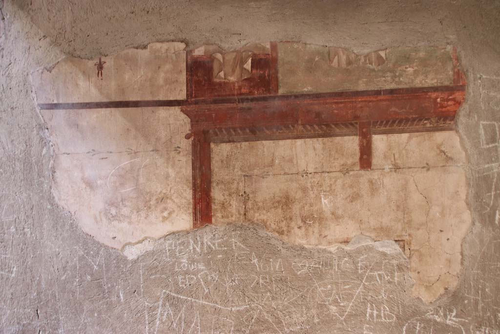 III 16, Herculaneum, October 2020. Room 3, detail from north wall, with modern scratchings. Photo courtesy of Klaus Heese.