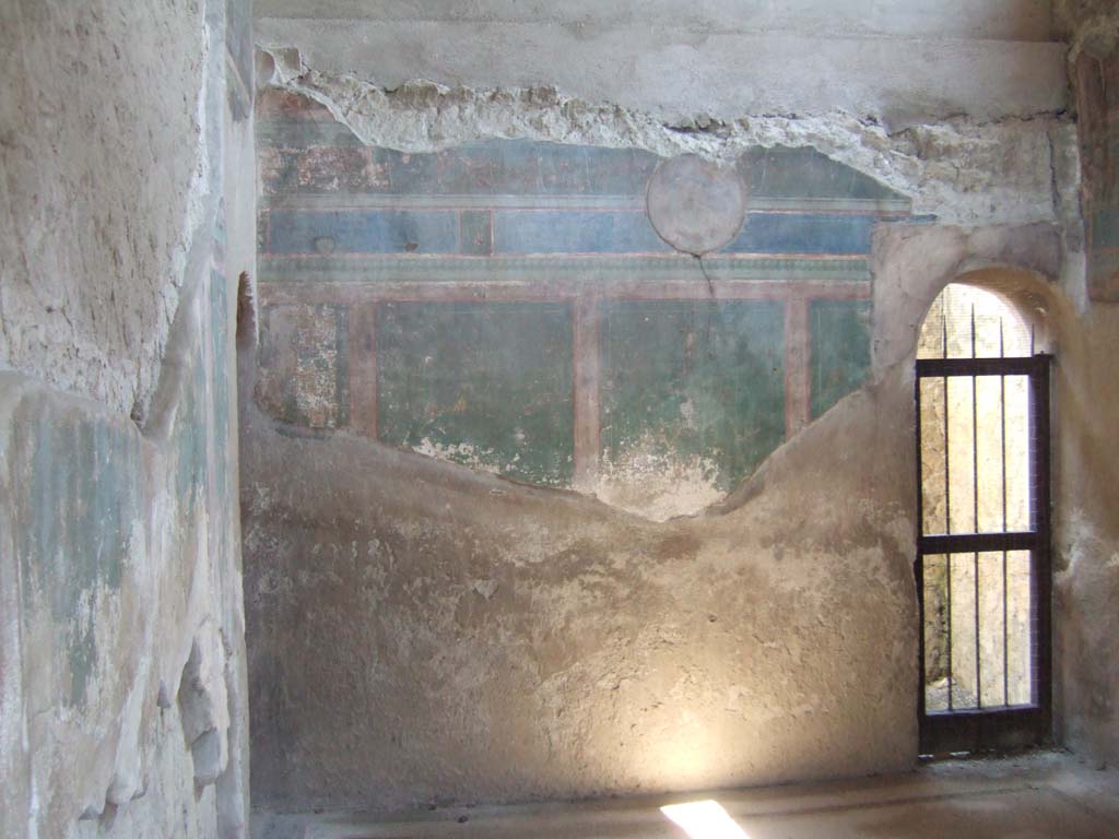 III.19/18/1, Herculaneum, May 2006. 
Room 3, looking towards north wall of apodyterium, or dressing or waiting room on north side of atrium. 
