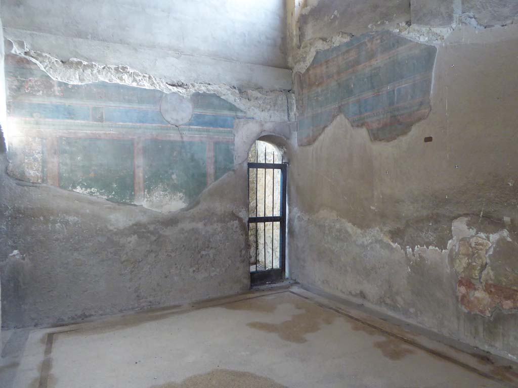 III.19/18/1 Herculaneum, October 2014. Room 3, looking towards north-east corner and east wall. Photo courtesy of Michael Binns.