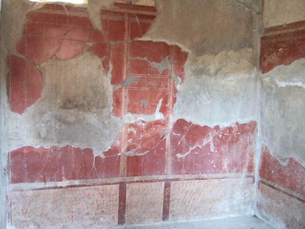 IV.4 Herculaneum. May 2006. Room 4, west wall.