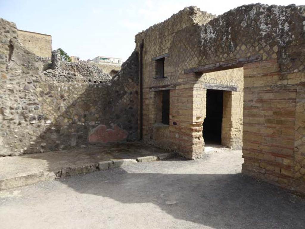 IV.4, Herculaneum, October 2014. Open courtyard 6, looking north-east. Photo courtesy of Michael Binns.