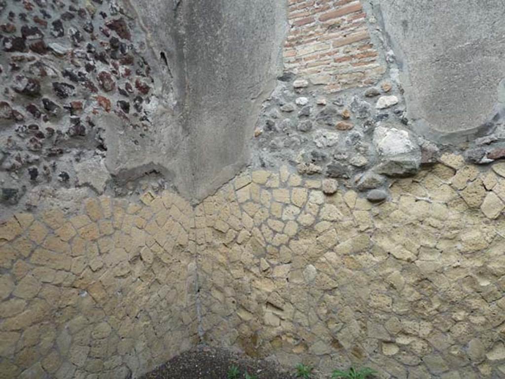 IV.4 Herculaneum. September 2015. Room 14, looking towards north-west corner.