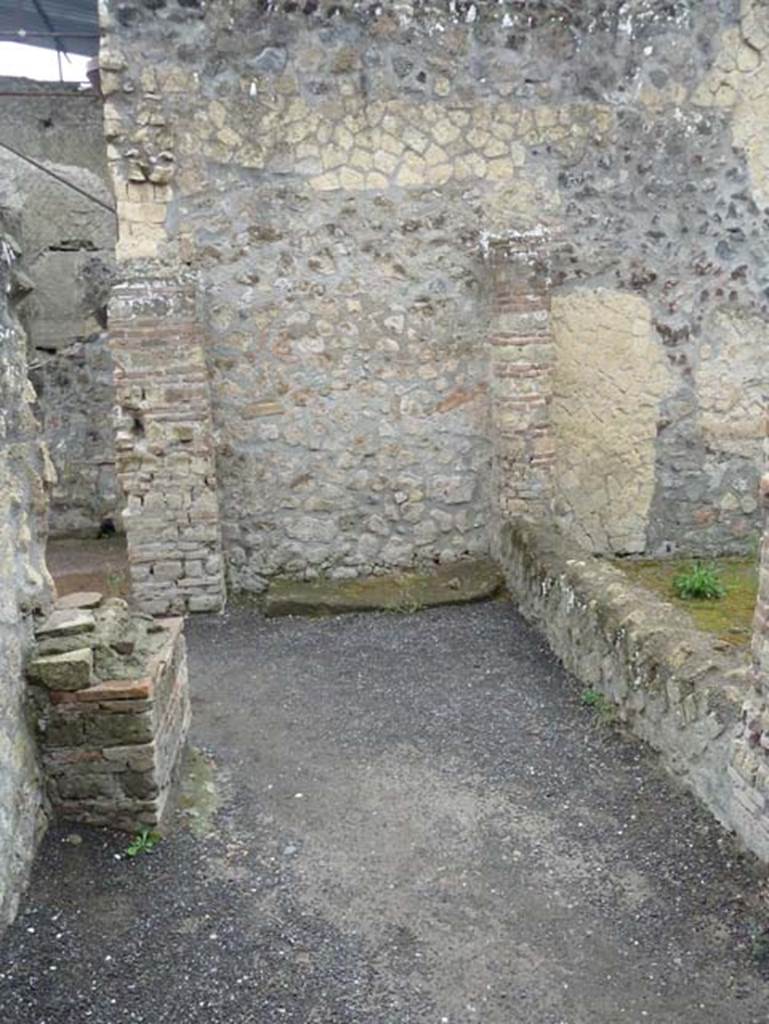 IV.4 Herculaneum. September 2015. Looking south from doorway of room 15.