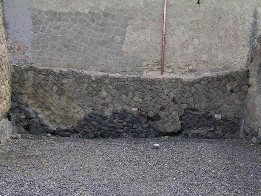IV.10, Herculaneum, June 2006. Large room looking towards north wall.
Photo courtesy of Nicolas Monteix.