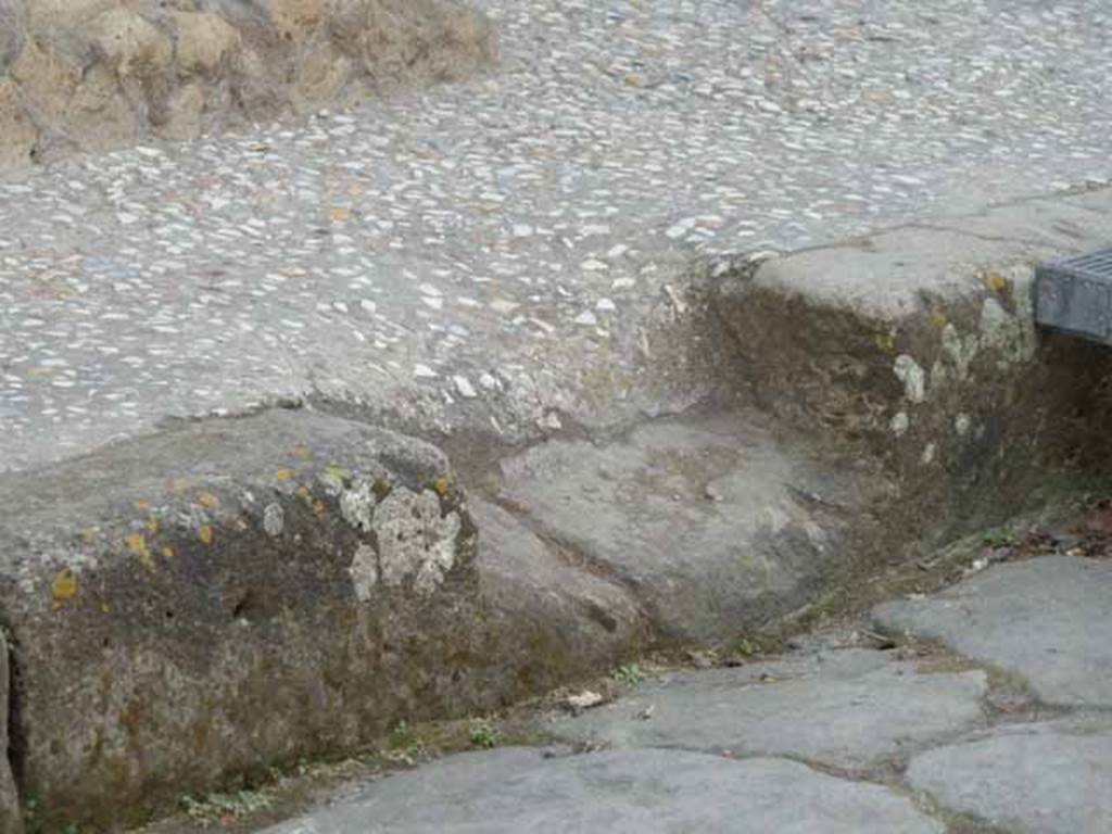 V.1. Herculaneum, May 2010. Pavement outside The Samnite House, on east side of Cardo IV Superiore.