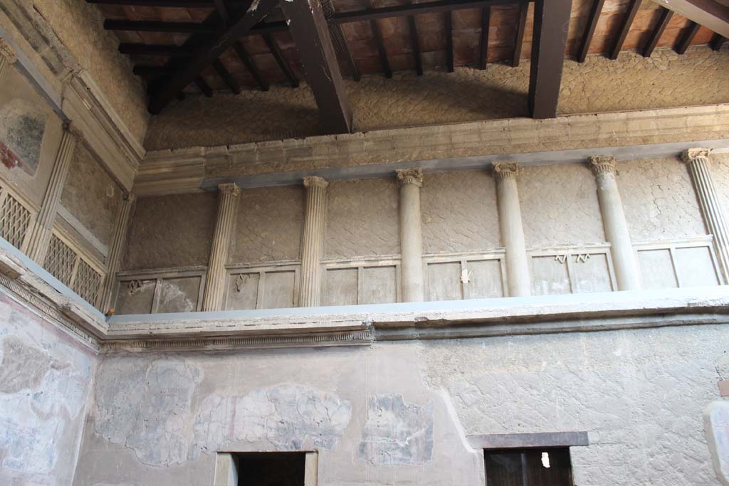 V.1 Herculaneum. March 2014. Upper north-west corner and north wall. 
Foto Annette Haug, ERC Grant 681269 DÉCOR.

