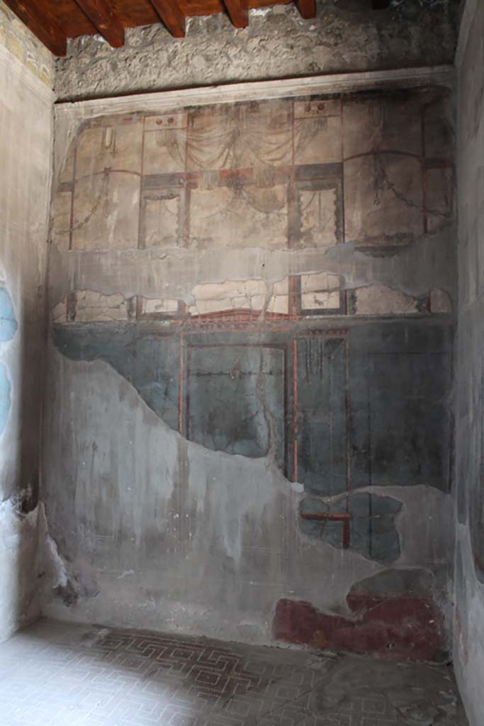 V.1 Herculaneum, March 2014. Room 7, east wall. 
Foto Annette Haug, ERC Grant 681269 DÉCOR.
