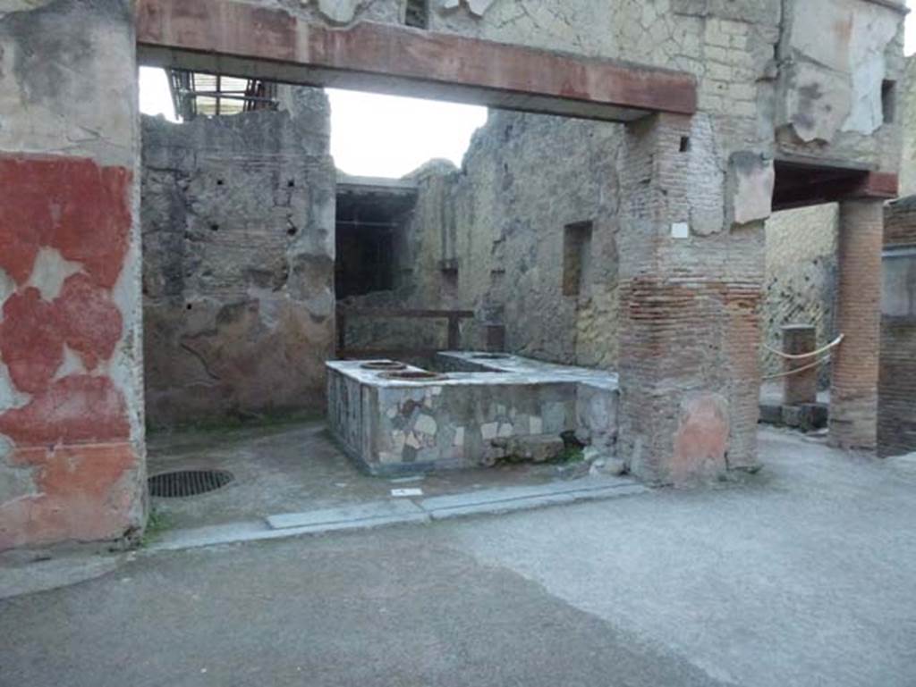 V.10, Herculaneum, October 2012. Looking south to entrance, on the right is Cardo IV Superiore. Photo courtesy of Michael Binns.
