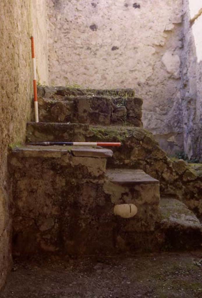VI.12, Herculaneum. Not dated. Detail of stairs to upper floor. Photo courtesy of Nicolas Monteix.