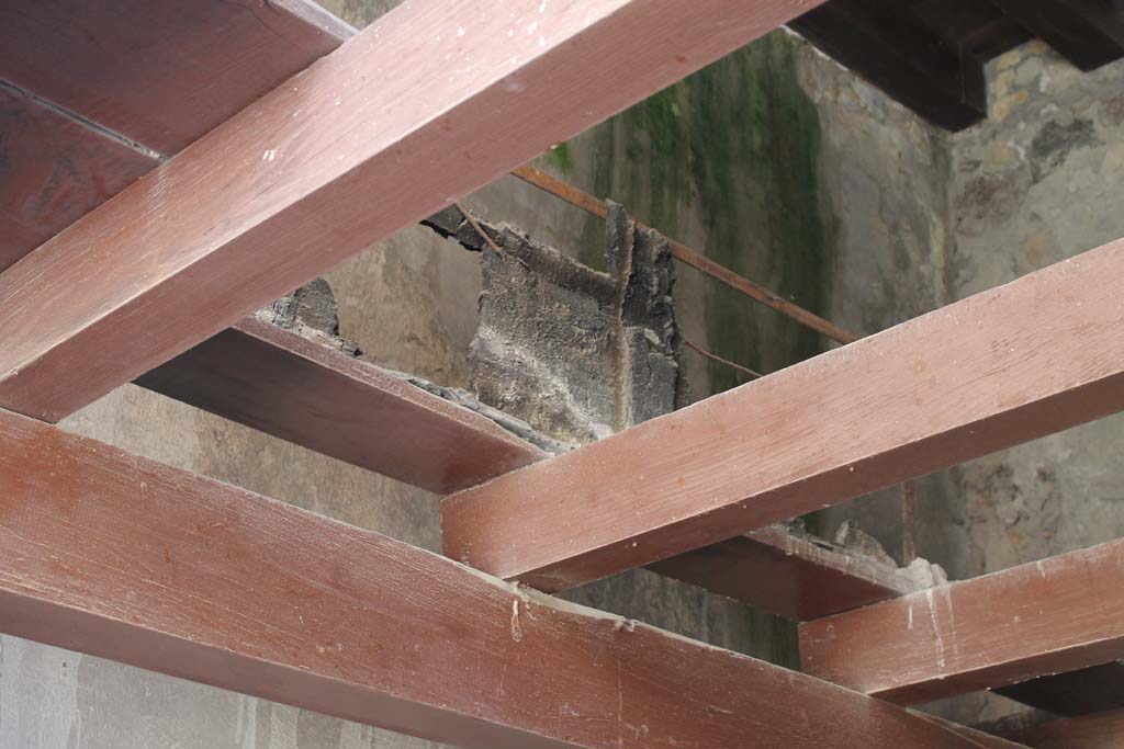 VI.15 Herculaneum, March 2014. Looking towards upper east wall.
Foto Annette Haug, ERC Grant 681269 DÉCOR.
