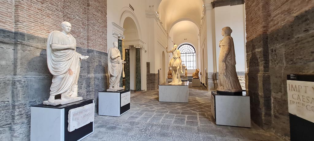 Herculaneum. April 2023. 
Looking along the “Campania Romana” gallery in Naples Archaeological Museum. Photo courtesy of Giuseppe Ciaramella.
