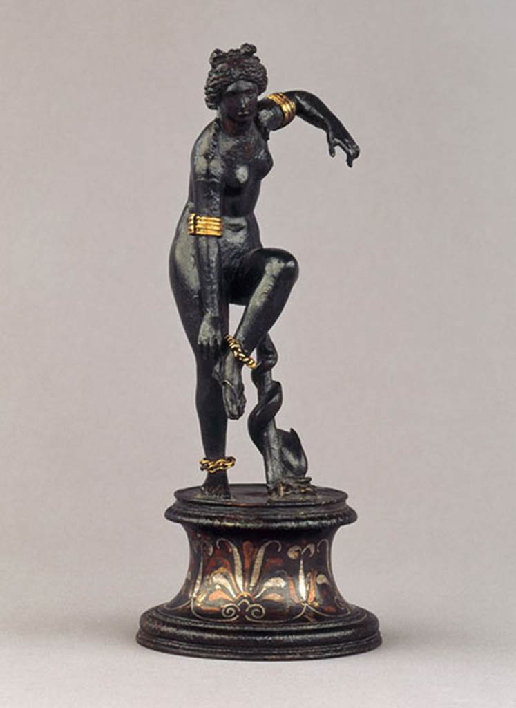 Ins. Orientalis II.4, Herculaneum. Found 22nd February 1757 in the vestibule.
Statuette of Venus holding her sandal.
Then statuette has arm and ankle bracelets of gold.
Now in Naples Archaeological Museum. Inventory number 5133.
See Pagano, M. and Prisciandaro, R., 2006. Studio sulle provenienze degli oggetti rinvenuti negli scavi borbonici del regno di Napoli. Naples: Nicola Longobardi, p. 214.