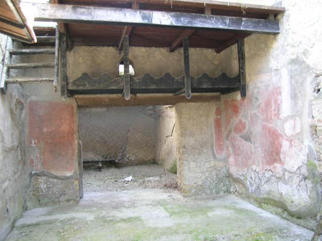 Ins Or II, 9, Herculaneum. May 2006. Looking east across wine-shop. Photo courtesy of Nicolas Monteix.