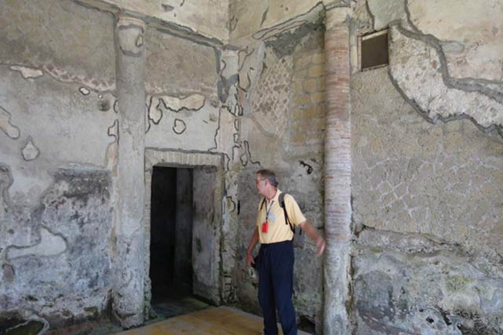 Suburban Baths, Herculaneum. June 2014. Detail from north-east corner with doorway leading north to atrium.  Photo courtesy of Michael Binns.

 
