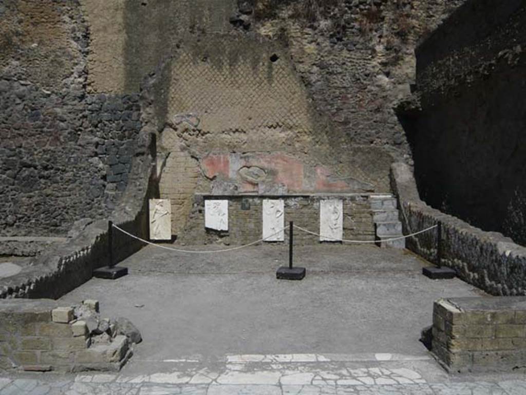 Herculaneum, August 2013. Sacred Area terrace, looking north in the shrine of the Four Gods. Photo courtesy of Buzz Ferebee.