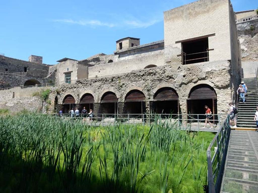 Herculaneum May 2018. Looking towards “boatsheds”, and up to the top of the town from the beachfront. 
Photo courtesy of Buzz Ferebee.
