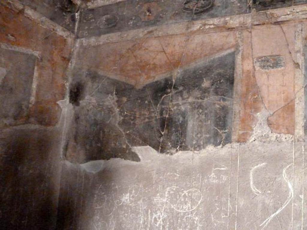 III.11 Herculaneum. May 2010. Room 8, south wall at east end. 
