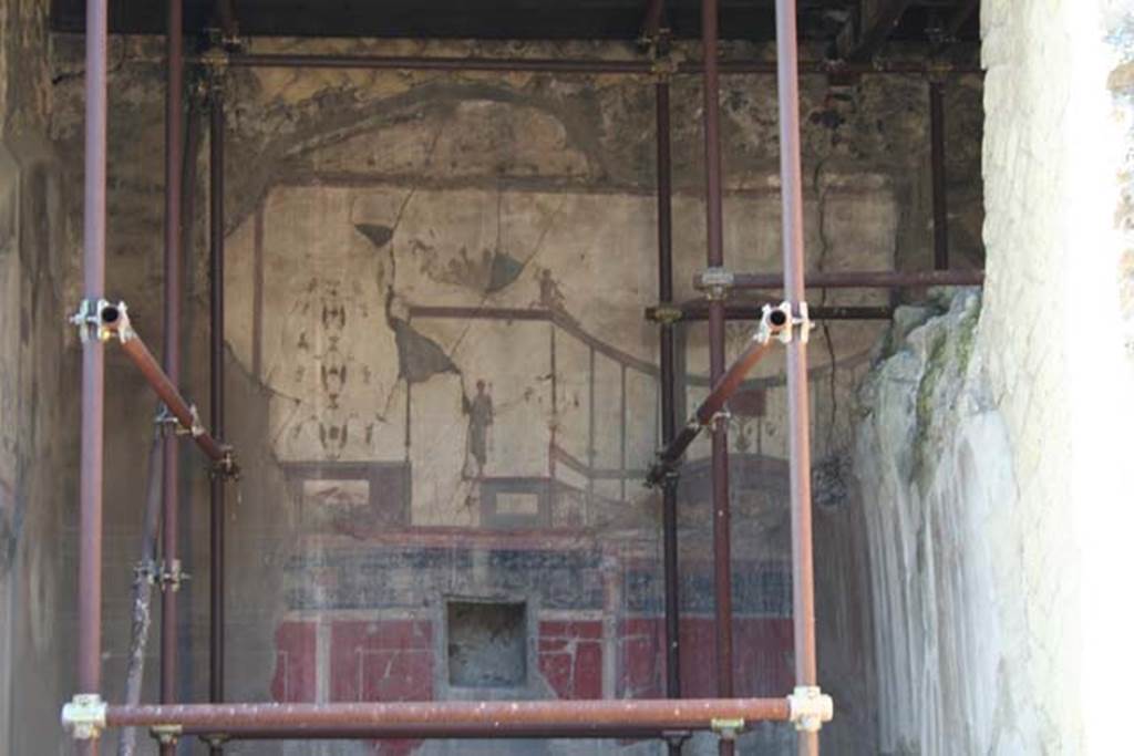 IV.15/16, Herculaneum, February 2007. Looking towards west wall of room 9. Photo courtesy of Nicolas Monteix.

