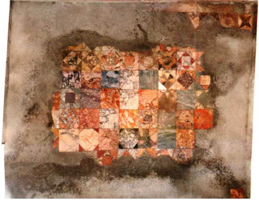 Herculaneum IV.21 cubicolo 10, Opus Sectile with simple motifs - a range.
Photo � Sposito, Francesca, Area archeologica, Casa dei Cervi (IV,21), cubicolo 10, opus sectile con motivi semplici "a campionario", in TESS � scheda 18408 (http://tess.beniculturali.unipd.it/web/scheda/?recid=18408), 2016