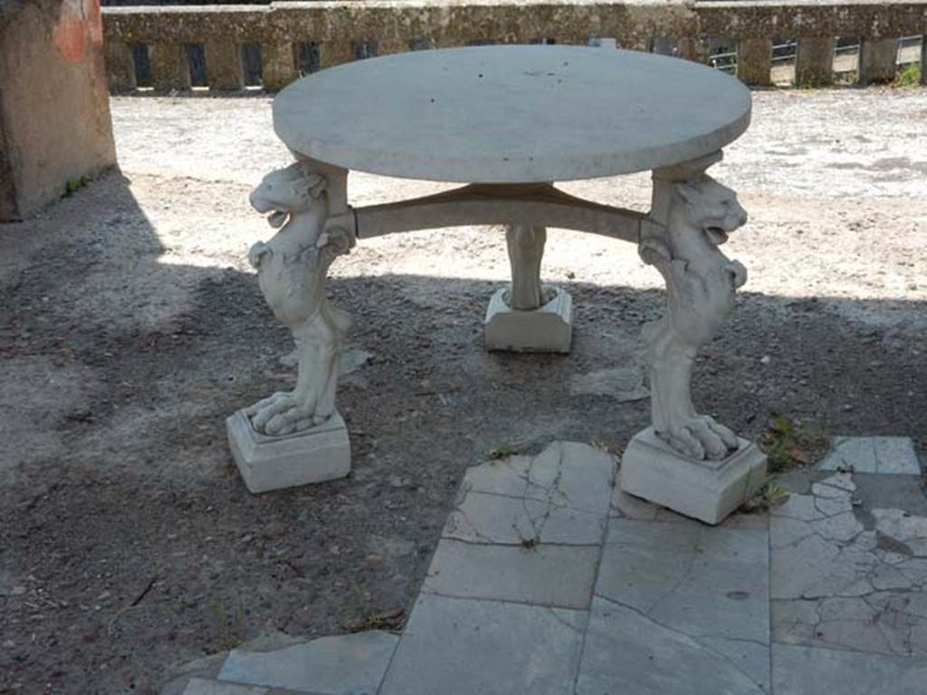 IV.21, Herculaneum. May 2018. Room 18, looking south towards marble table. Photo courtesy of Buzz Ferebee. 