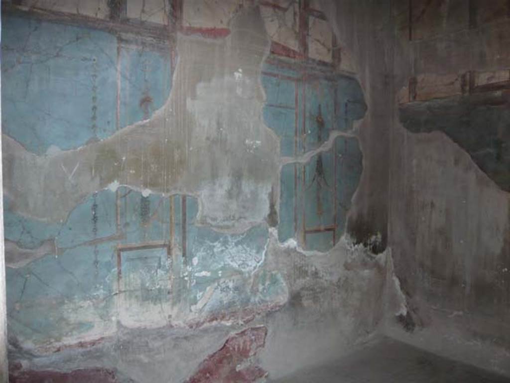 V.1 Herculaneum. August 2013. Room 7, looking towards north wall. Photo courtesy of Buzz Ferebee.