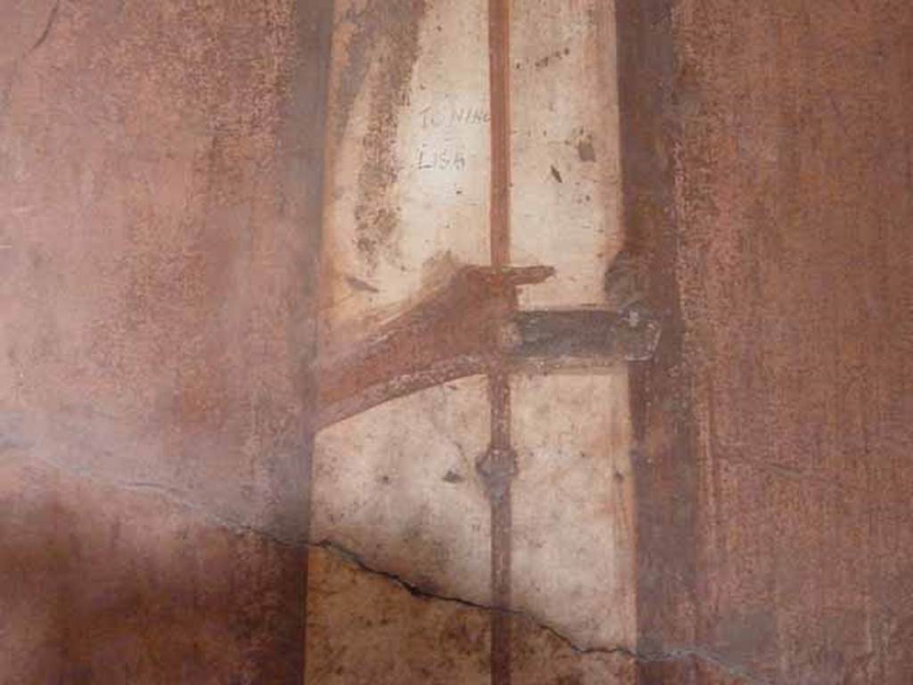 V.1 Herculaneum. May 2010. Room 2, painted south wall.