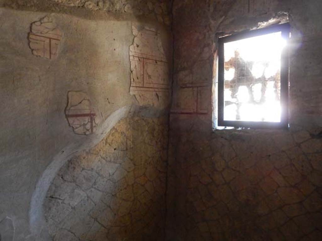 V.8 Herculaneum. May 2018. Room 8, looking towards south-west corner, and window in west wall.
Photo courtesy of Buzz Ferebee.
