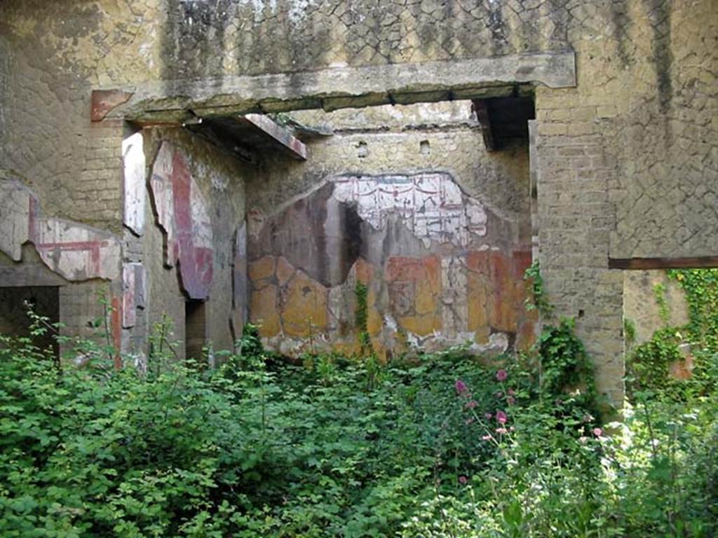 V.11, Herculaneum. May 2003. Looking south across atrium towards tablinum. Photo courtesy of Nicolas Monteix.