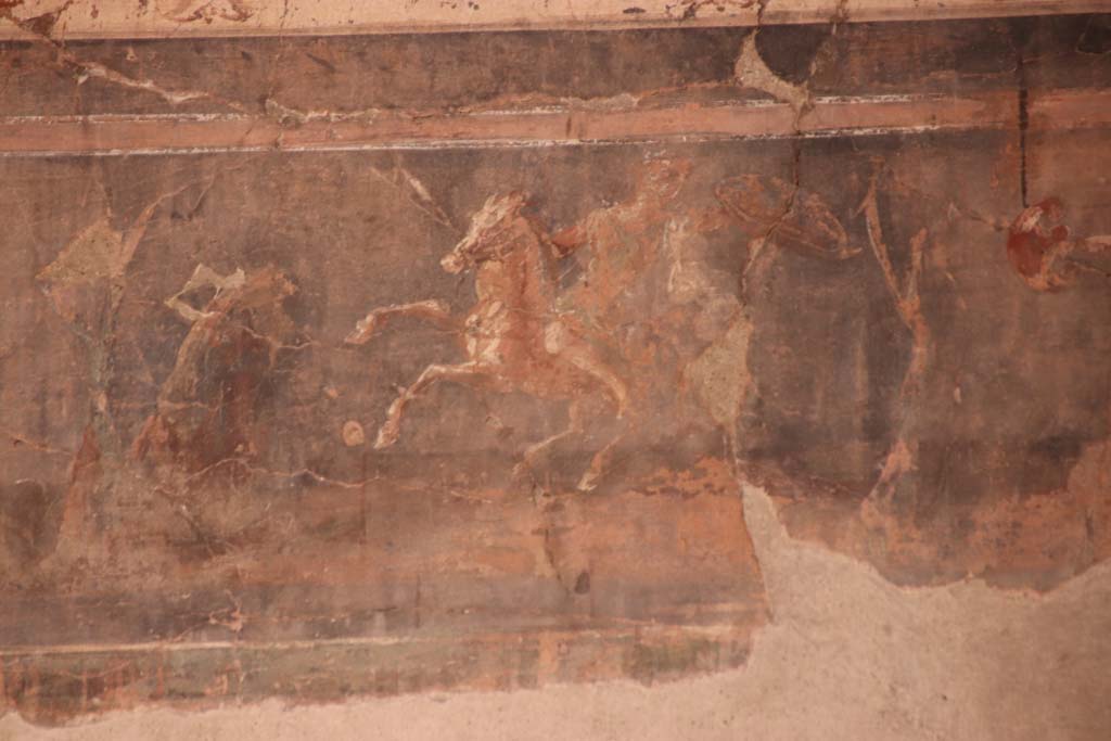 V.15 Herculaneum, October 2020. Upper south wall of tablinum, detail from frieze. Photo courtesy of Klaus Heese.