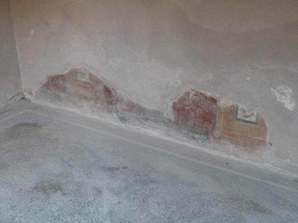 Ins. V 35, Herculaneum, September 2015. Diaeta 6, west wall.