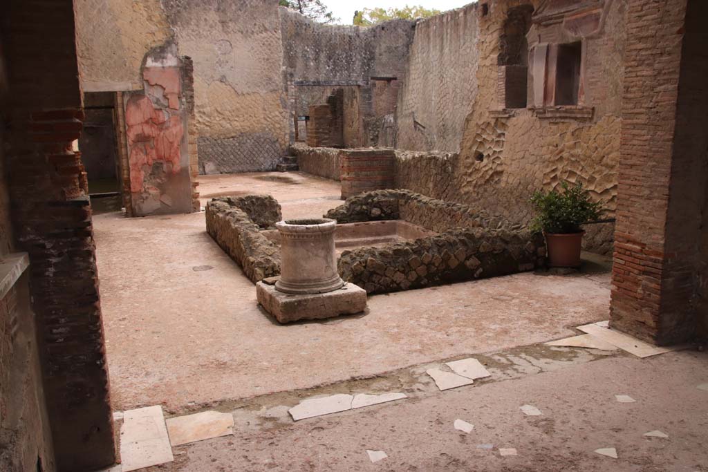 VI.29 Herculaneum. October 2020. 
Looking east from tablinum 5, towards atrium 9, the second atrium, and triclinium. Photo courtesy of Klaus Heese.
