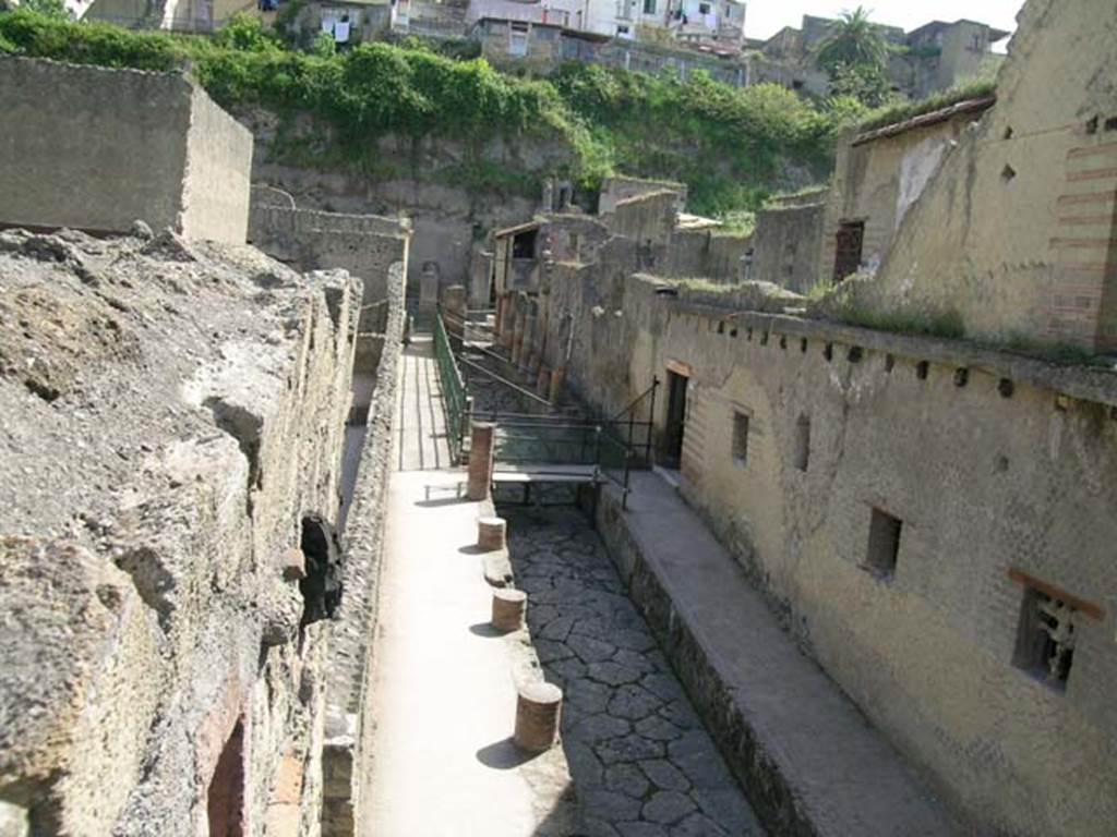 A large stone building

Description generated with very high confidence