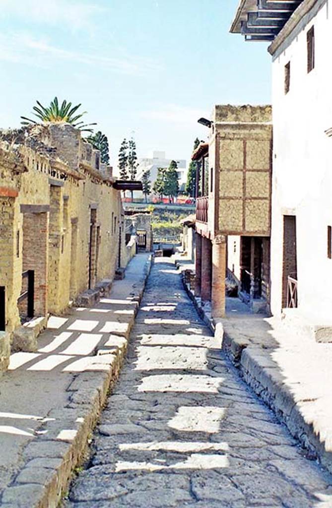 Cardo IV Inferiore, Herculaneum. October 2001. 
Looking south-along from near III.12, on right and Ins, IV, on left.
Photo courtesy of Peter Woods.

