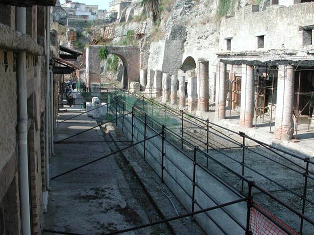 A stone building

Description generated with very high confidence